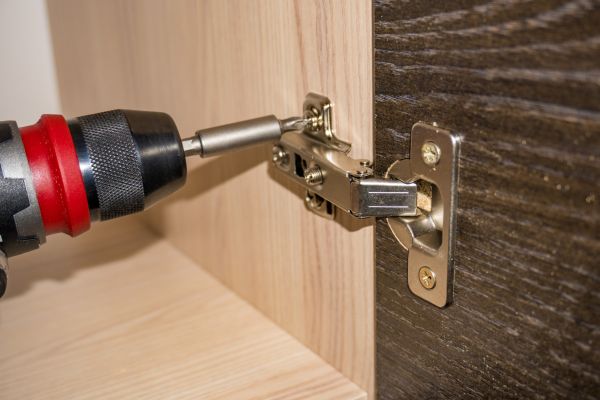 Cabinet Hinge Replacement in Southlake