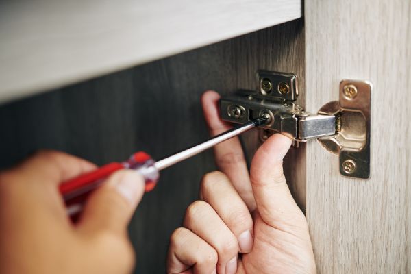 Cabinet Hinge Installation in Southlake